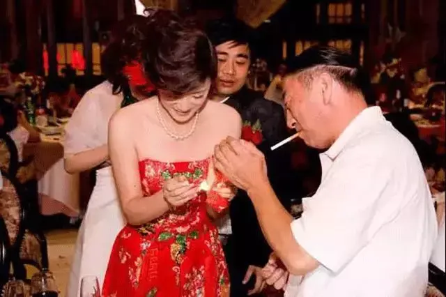 丹东最牛的婚礼_辽宁丹东婚礼习俗_辽宁丹东结婚风俗