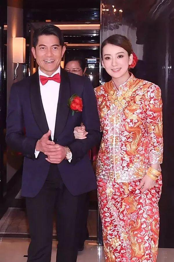 婚纱店开业需要准备什么_婚纱开业海报_龙凤褂婚纱照准备开业